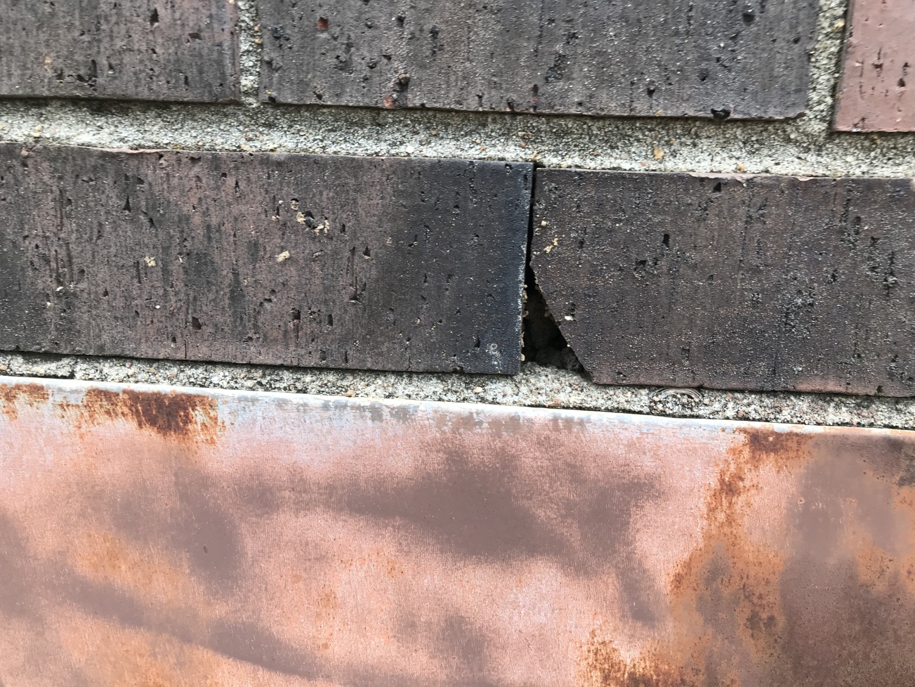cracked brick photo cracked brick