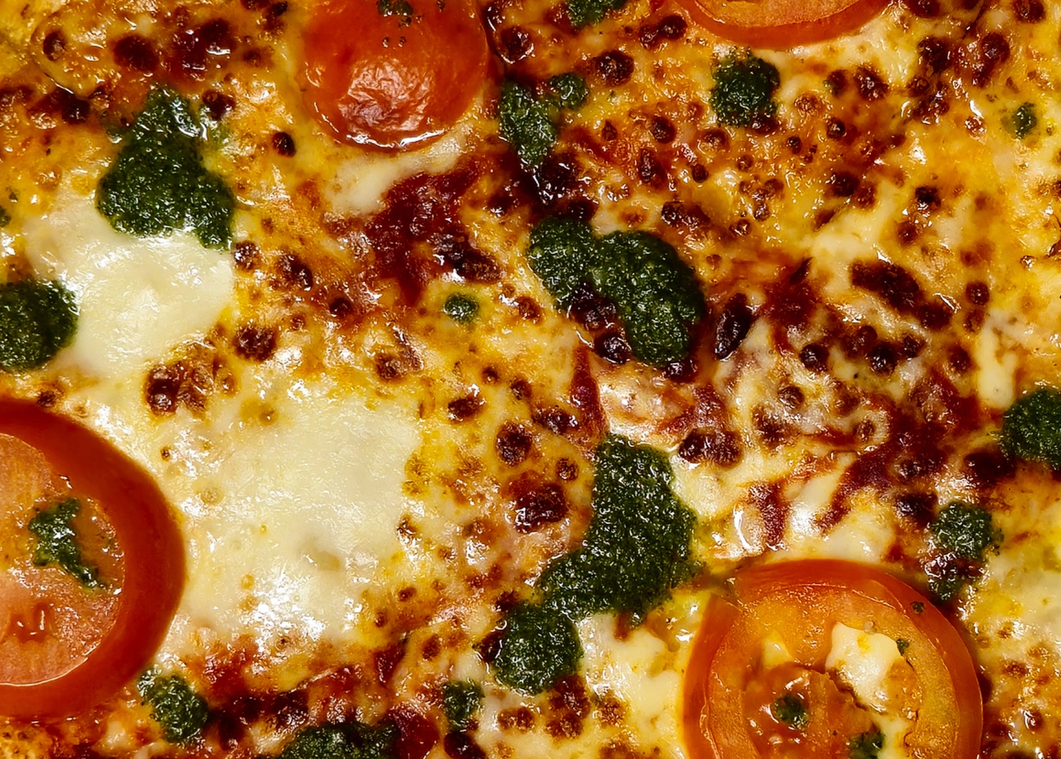 pizza close up img cracked chimney